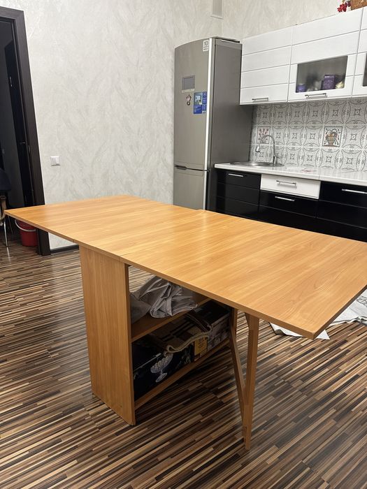 Продам деревянный стол-книжка раскладной