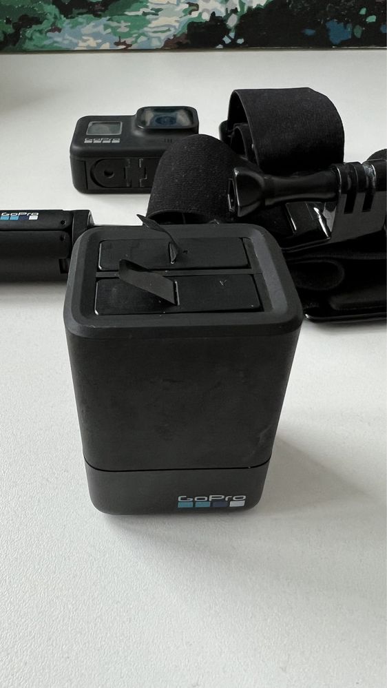 Экшн-камера GoPro Hero 8 Black с батареями