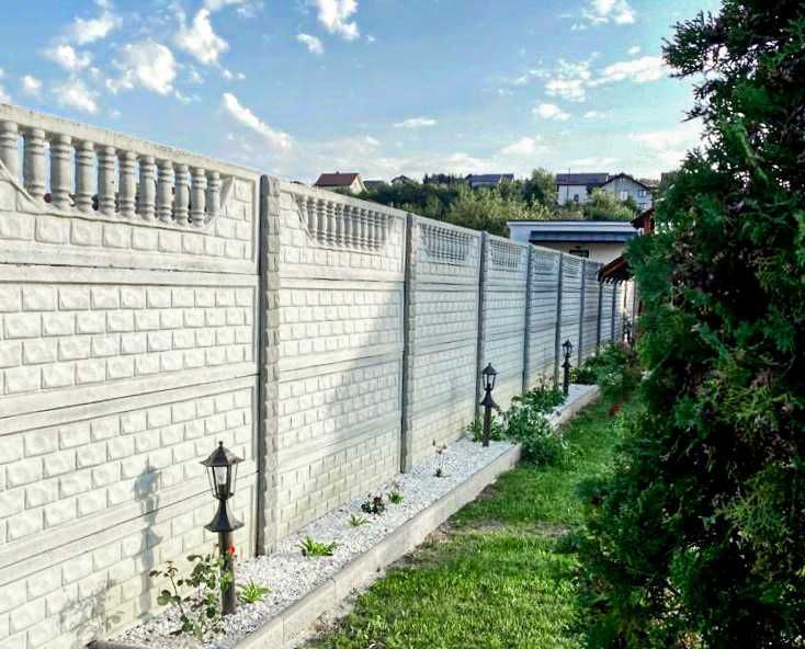 Gard  din placi de beton armat cu 25 ani garantie