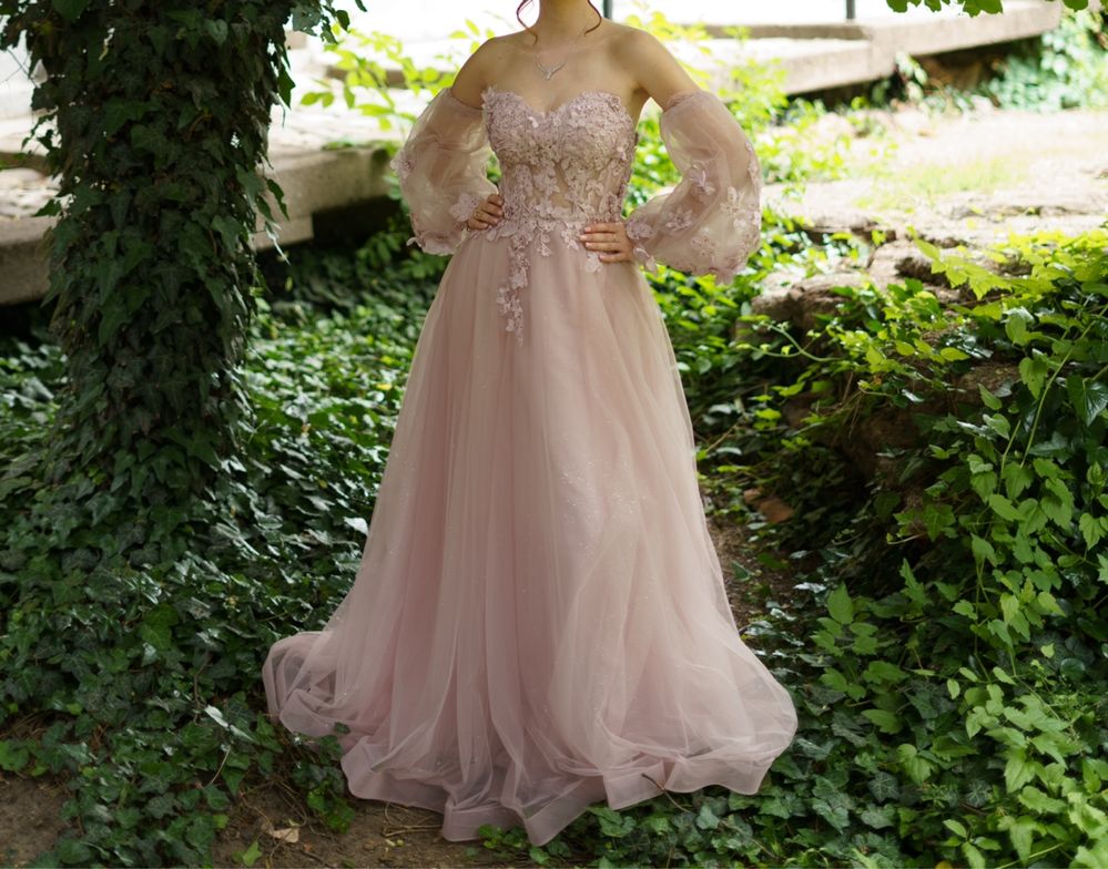 Абитуриентска рокля Ladivine