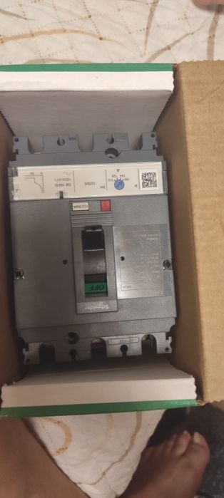 Întrerupător de putere 3P 160A 36kA EasyPact Compact CVS Schneider