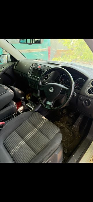 Volkswagen tiguan 2.0