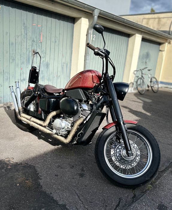 Honda VT750c Bobber