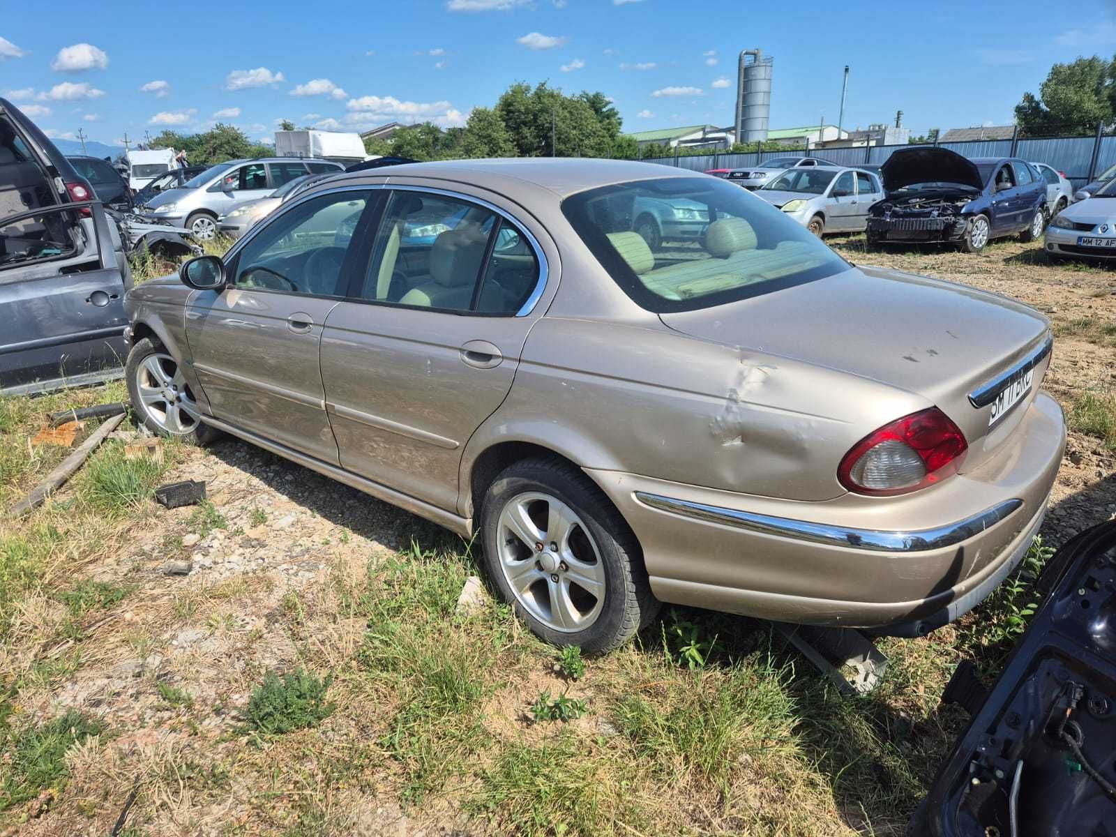 Dezmembrez Jaguar X Type 2.0 Diesel 2005 limuzina / combi (break)