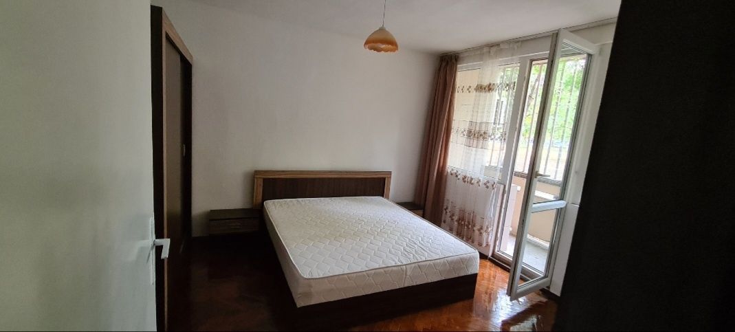 Дава се под наем Двустаен апартамент в Пловдив, Съдийски - 73 кв.м за 357 € - Снимка #2