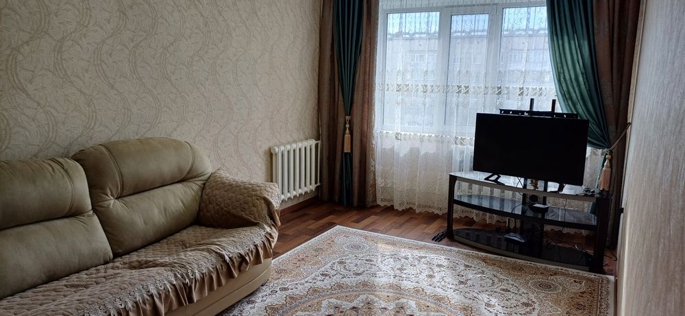 Продам комплект штор с тюлью