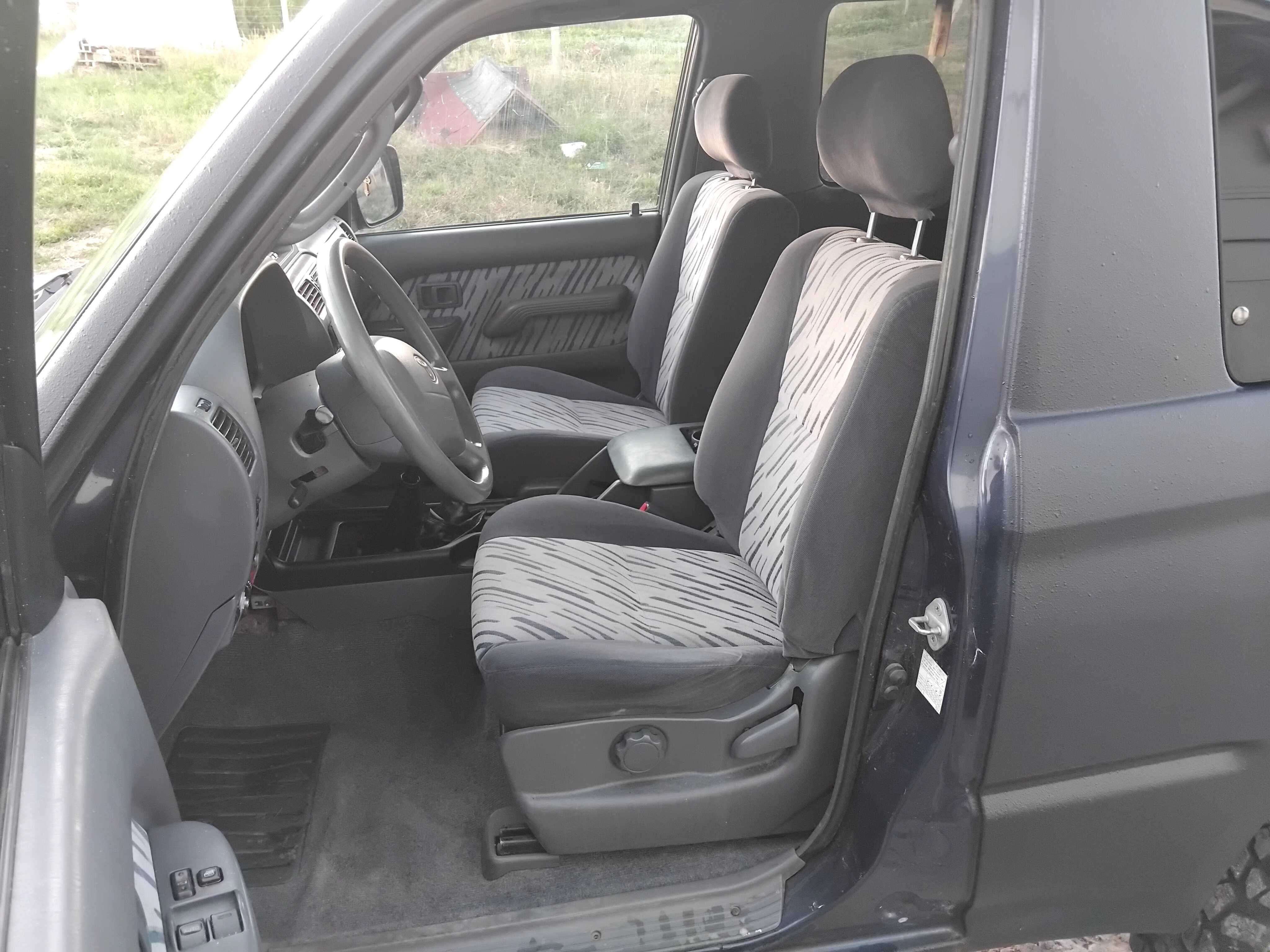 Toyota Land Cruiser 90
