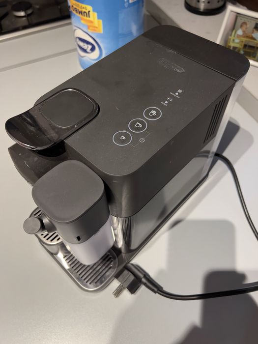 Expressor Nespresso DeLonghi Latissima One