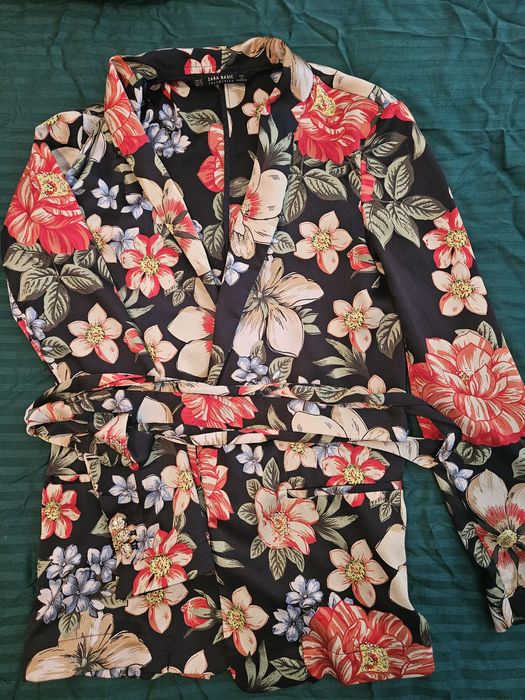 Елегантно сако Zara