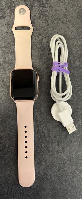 Продаю Apple Watch 6