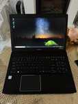Laptop Acer 15.6” i3 6006U 8gb ram / 256 SSD, Windows 10 Pro.