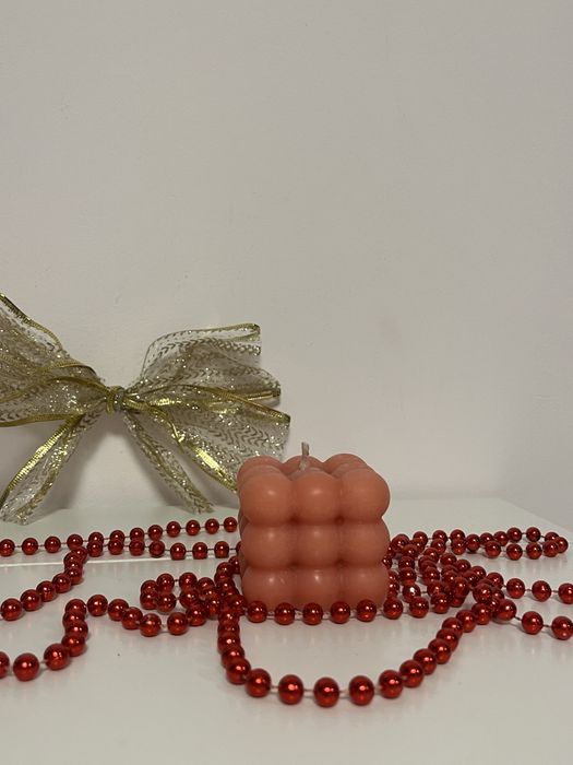 Lumânare în formă de ciorchine de struguri- Cadoul perfect de Craciun