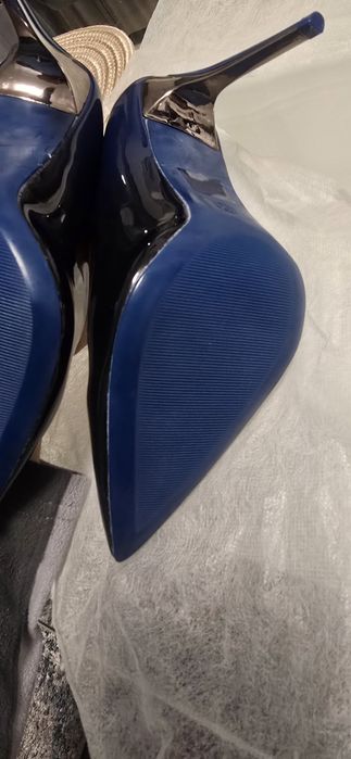 Pantofi cu toc Nr 37