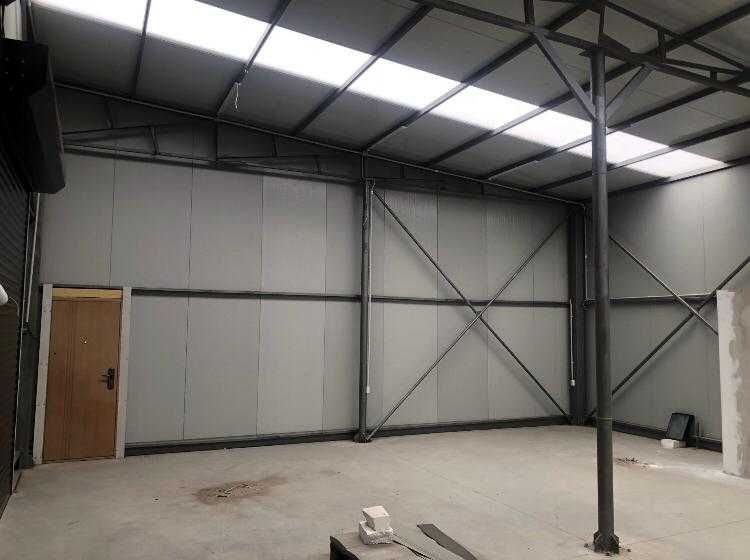 Hala, garaje, depozit, prestări servicii,