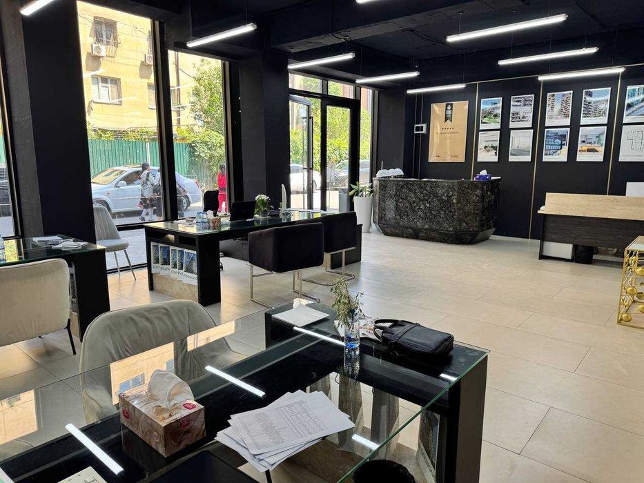 Сдается нежилое помещение в ЖК Parkwood 260 м2