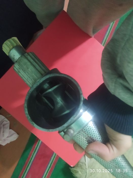 Продам механическую соковыжималку