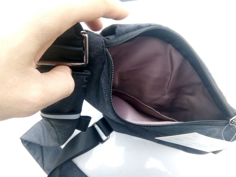 Мъжка спортно-елегантна текстилна чанта за през рамо DXYZ 31x27x19x17