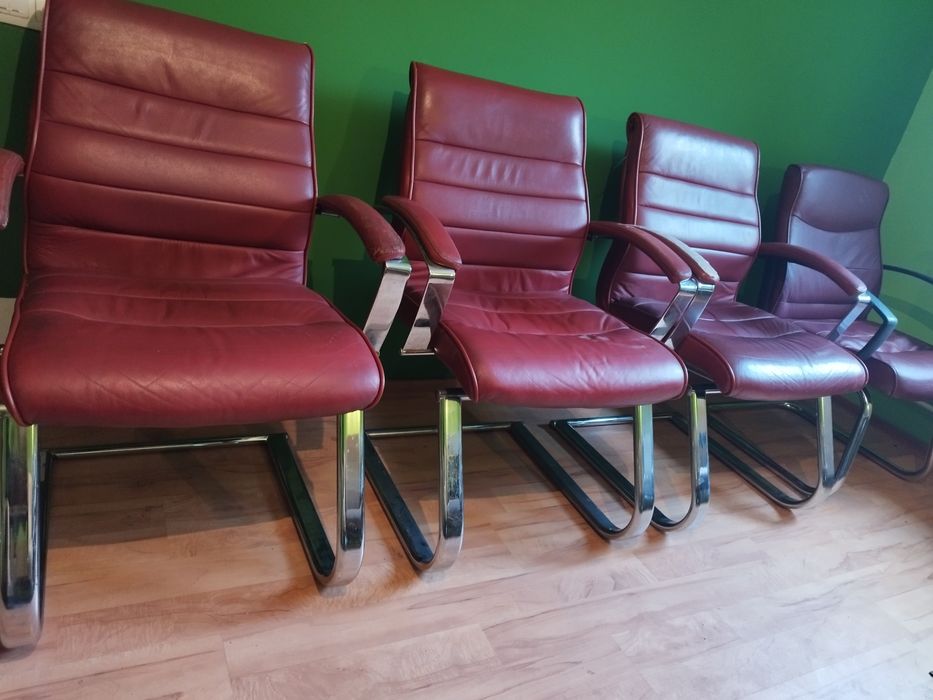 Scaune tapițate pentru cabinete medicale sau birouri