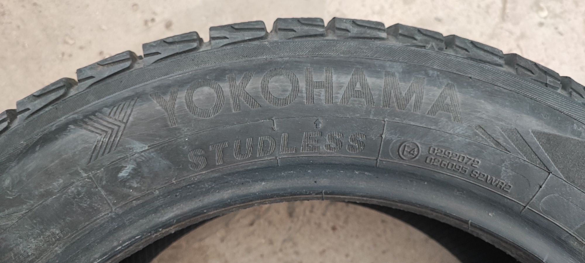 Yokohama G075 235/55/18
