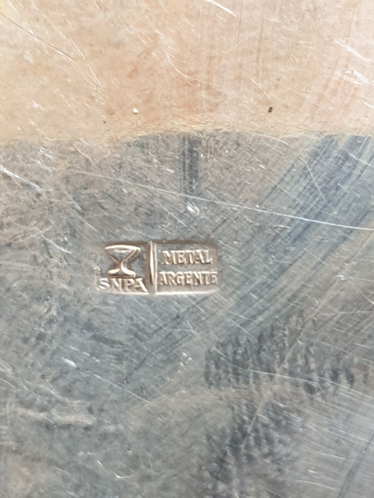 Cutiuță argintat vintage inflorata cu stanta SNPA METAL ARGENTE