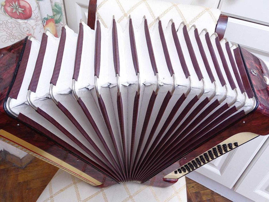 Акордеон "Weltmeister" – винтидж украса, декор - дом или заведение