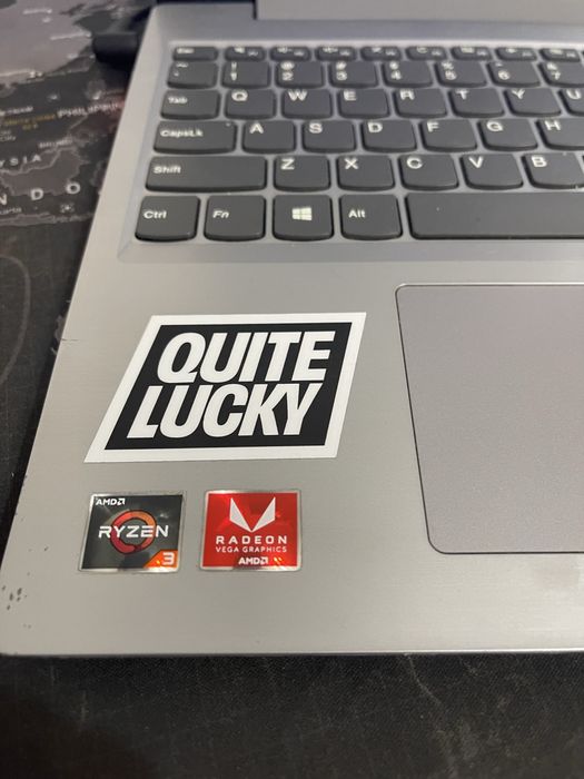 Laptop LENOVO IdeaPad 81LW Ryzen 3 3200U + 8GB Ram PENTRU PIESE