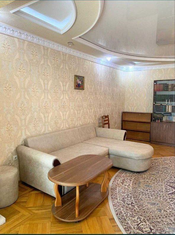 Продается 4-х комнатная квартира кирпич Ц-1 Эко парк