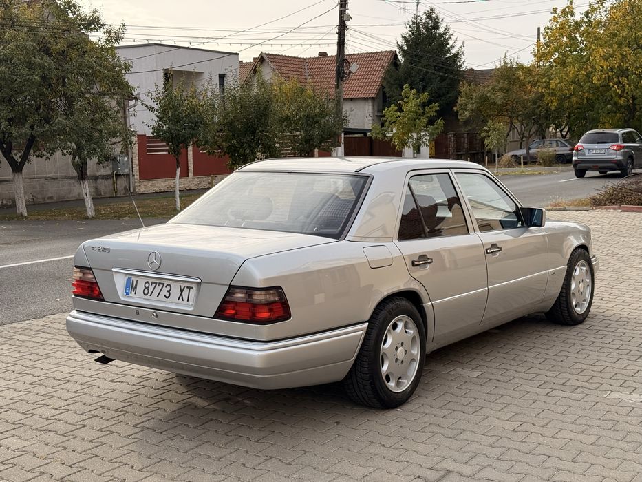 Mercedes-Benz E220 w124 Sportline Facelift 1995 150 CP 197.000 km
