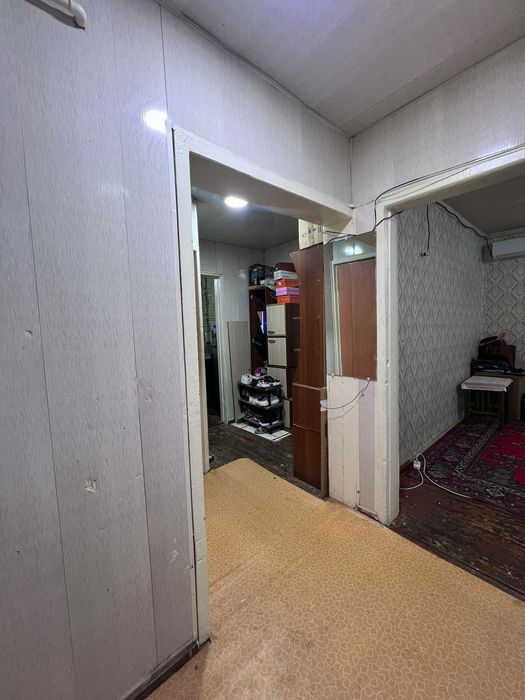 Продажа 3 комнатная квартира Спутник 8 1 этаж Огород