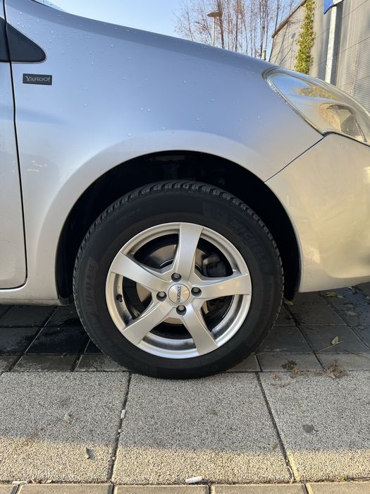Clio III , 1.2 benzina 2011 ,30.000KM