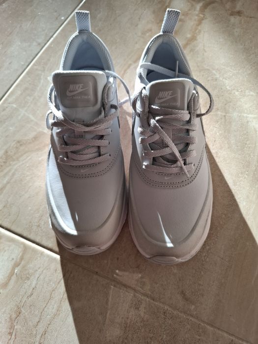 Nike - Спортни обувки Air Max Thea
