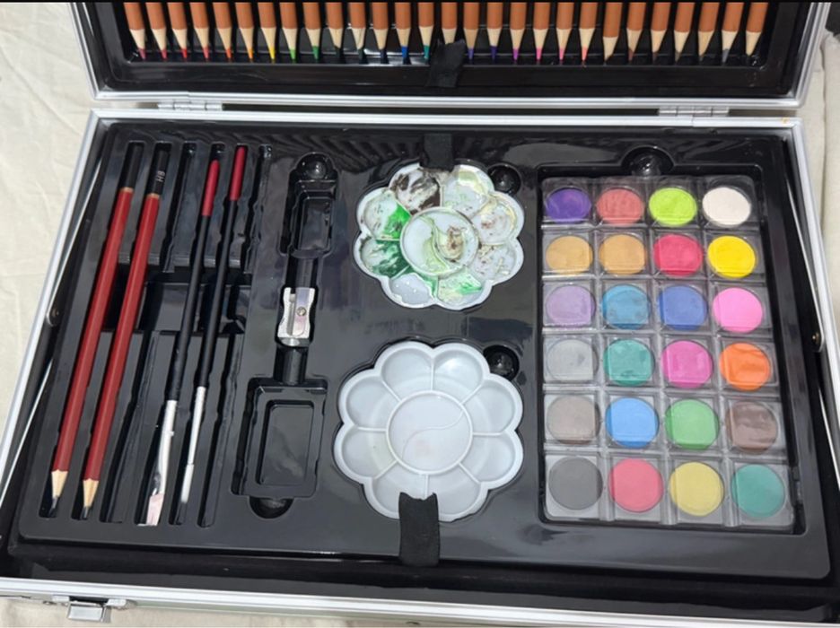 Trusa de desen compartimentata