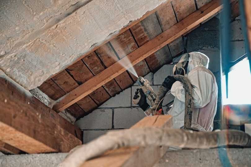 izolatii cu spuma poliuretanica