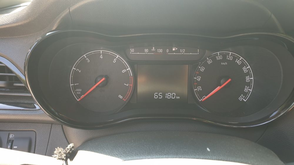 Vand Opel Karl rocks