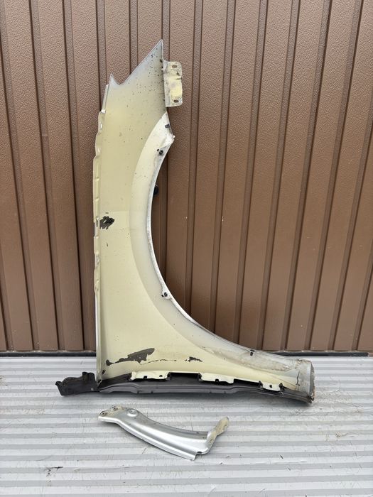 Aripa st fata Skoda Suparb 3 cod de culoare LA7W 2015-2020