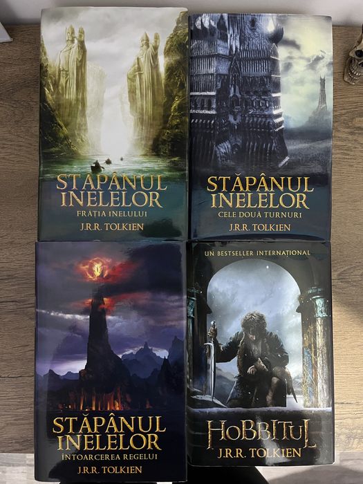 Carti Stapanul inelelor