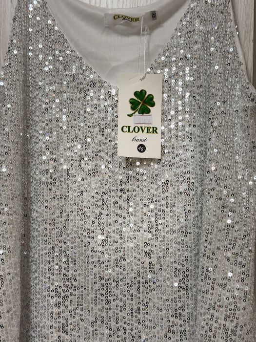 Продается базовая майка блестящая