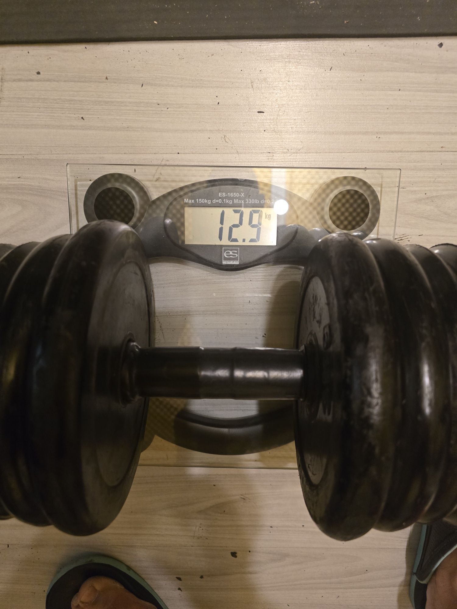 Дъмбели 1х25кг, 2x19кг, 2х12.5кг 2х9кг