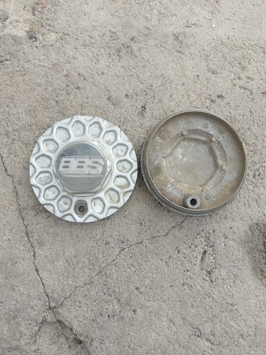 Калпочки на БМВ BBS.