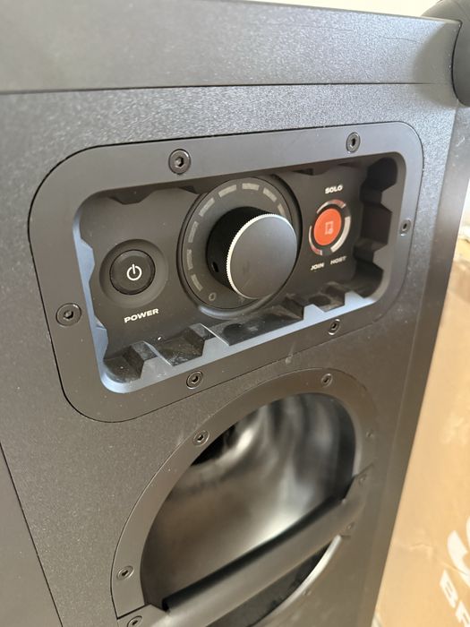 Boxa Soundboks 3, noua la cutie cu toate accesoriile !