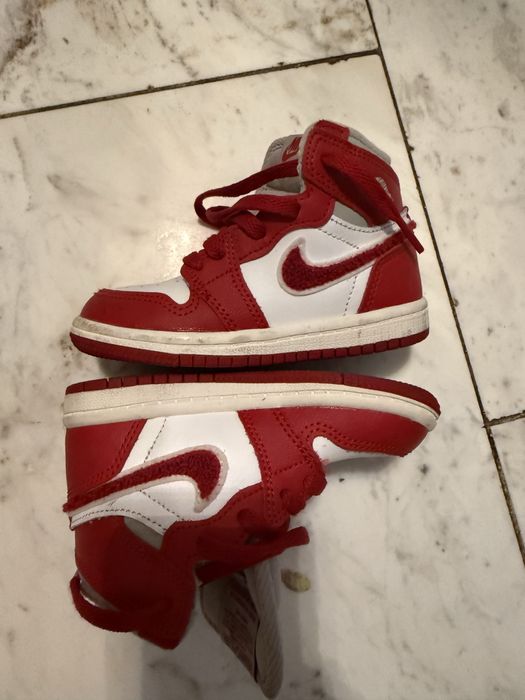 vand adidasi jordan 1 retro high marime eur 23,5