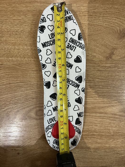 Чисто нови обувки Love Moschino