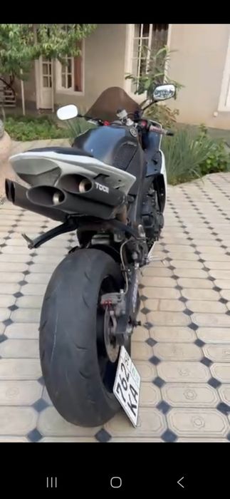 Yamaha R1 2014..