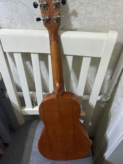 Продается укулеле