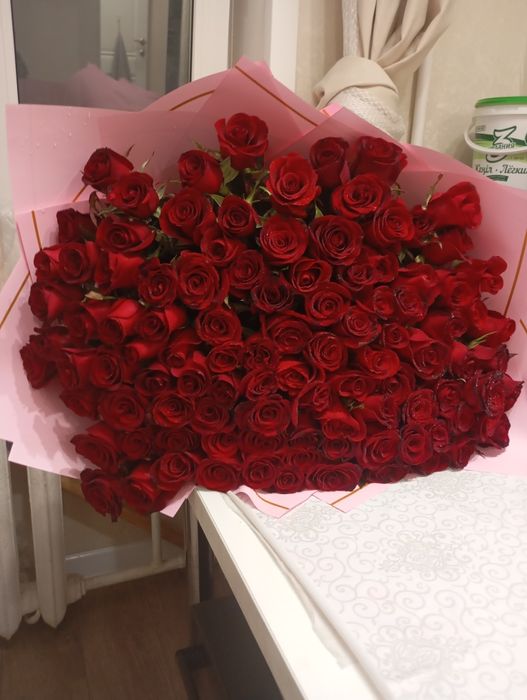 Роза 101  80 см свежая вчера покупали