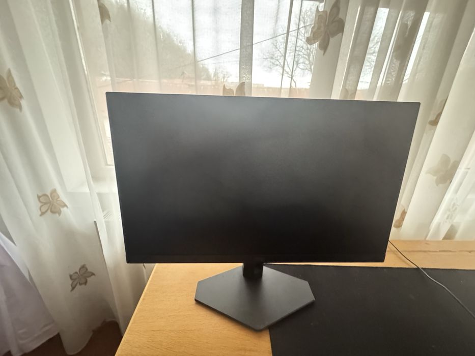 Monitor 180hz nou