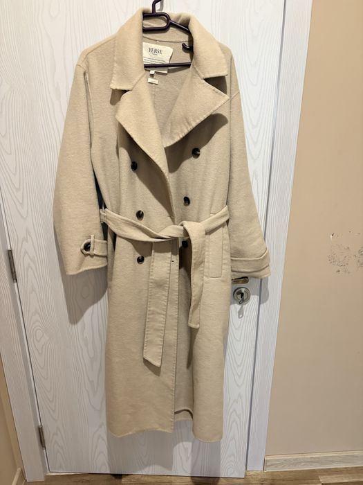 Yerse уникално дълго палто