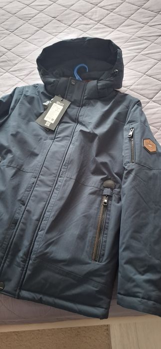 Продаётся мужская зимняя куртка