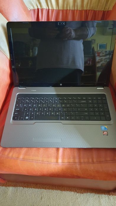 Laptop Hp G72 17" carcasa si alte  piese