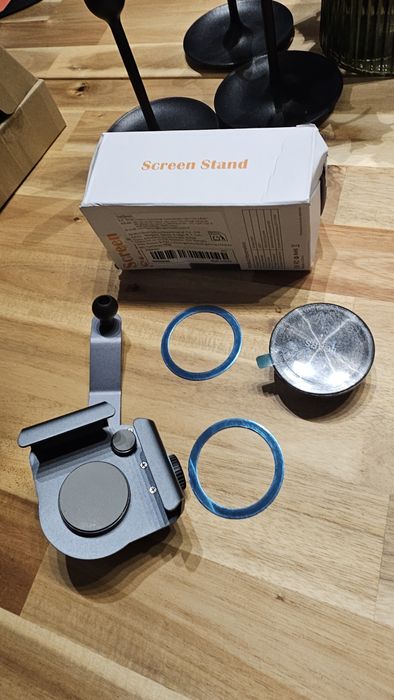 Suporți telefon magnetic Tesla sau auto cu display-uri